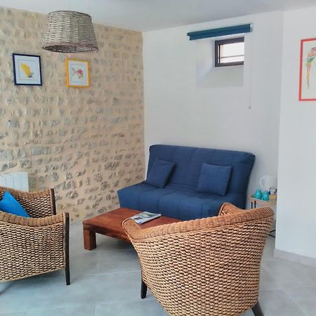 La Maison Periot Trevieres Zimmer foto